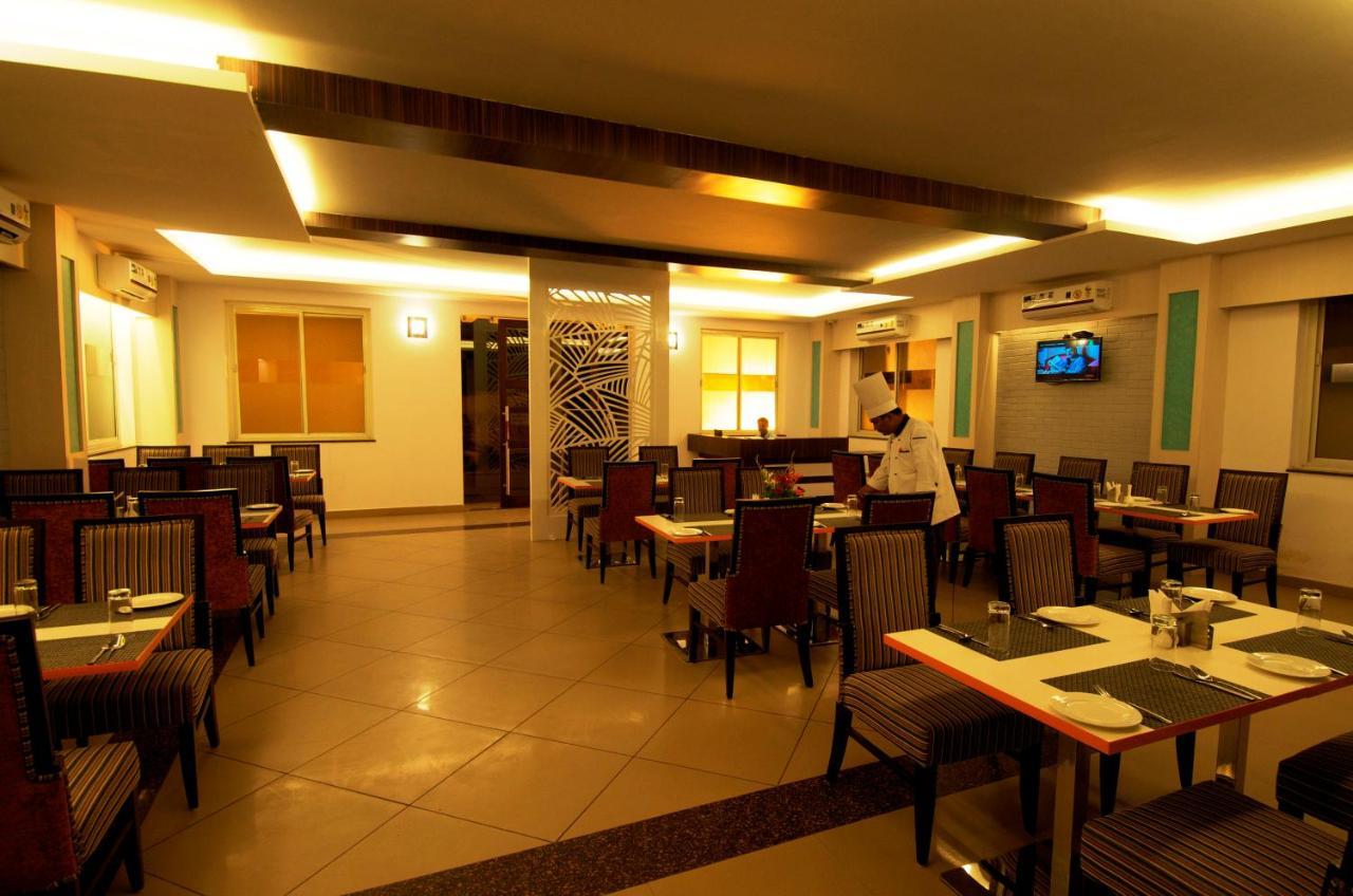 Hotel Premiere Villa  Varanasi Esterno foto