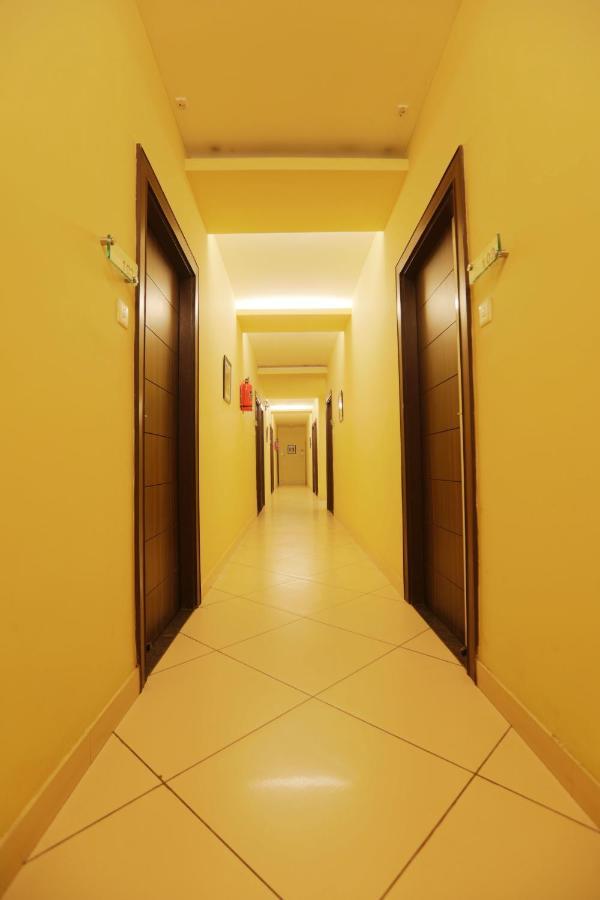 Hotel Premiere Villa  Varanasi Esterno foto